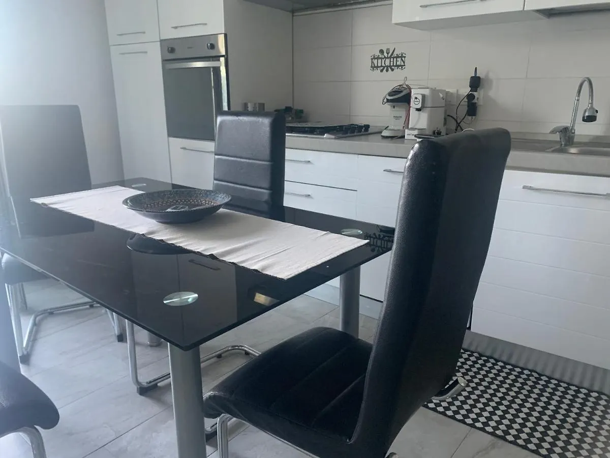 Ragalna Casa In Affitto 0*,