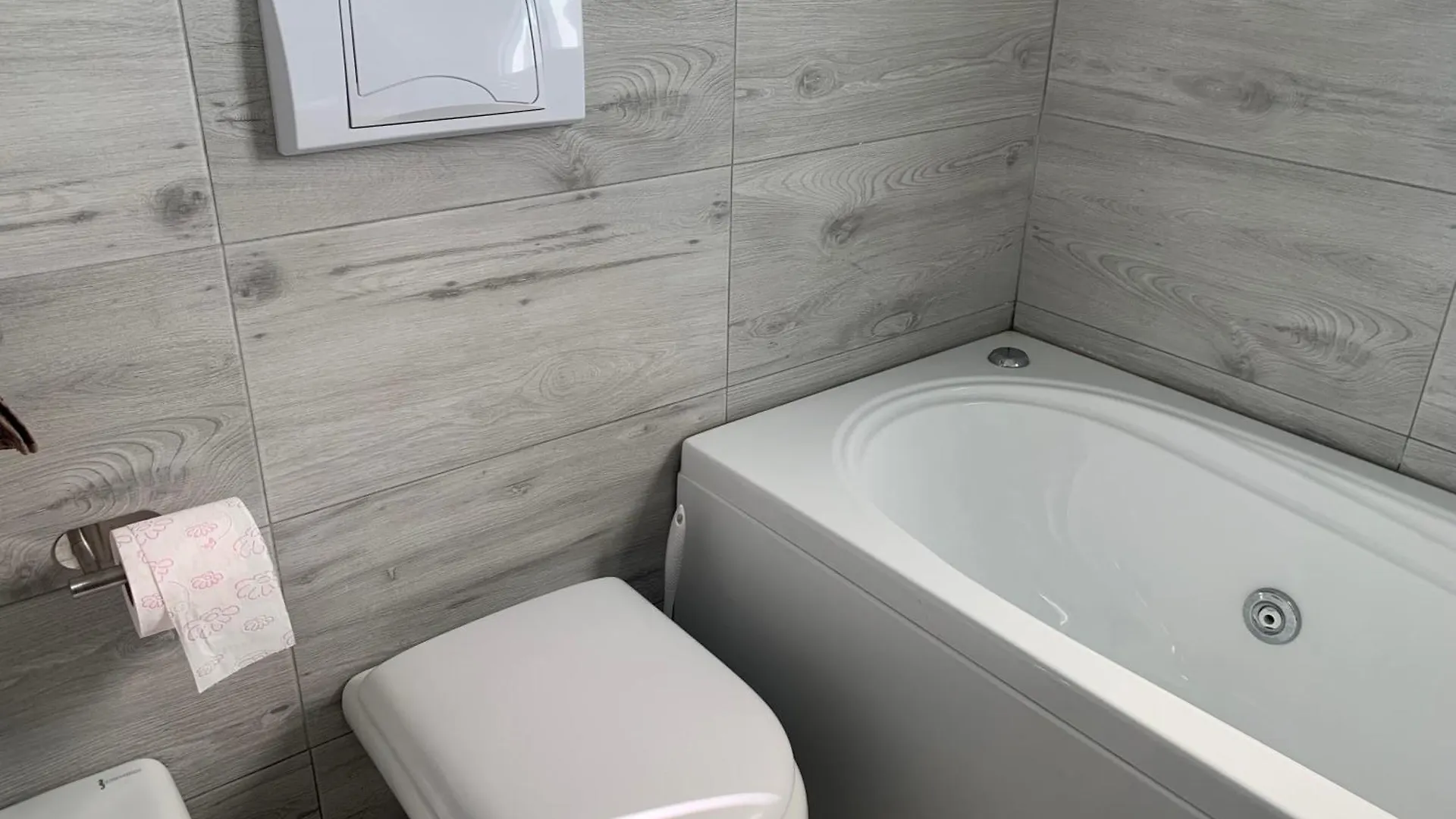 Casa In Affitto Ragalna 0*,